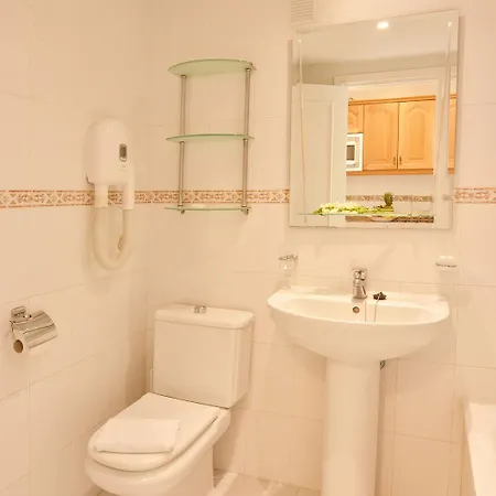 Apartahotel Clc Benal Benalmádena