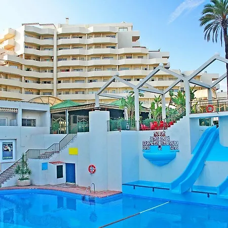 Apartahotel Clc Benal